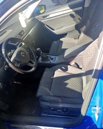 Skoda Superb cena 61500 przebieg: 216000, rok produkcji 2018 z Górzno małe 106